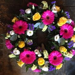 Vibrant loose wreath